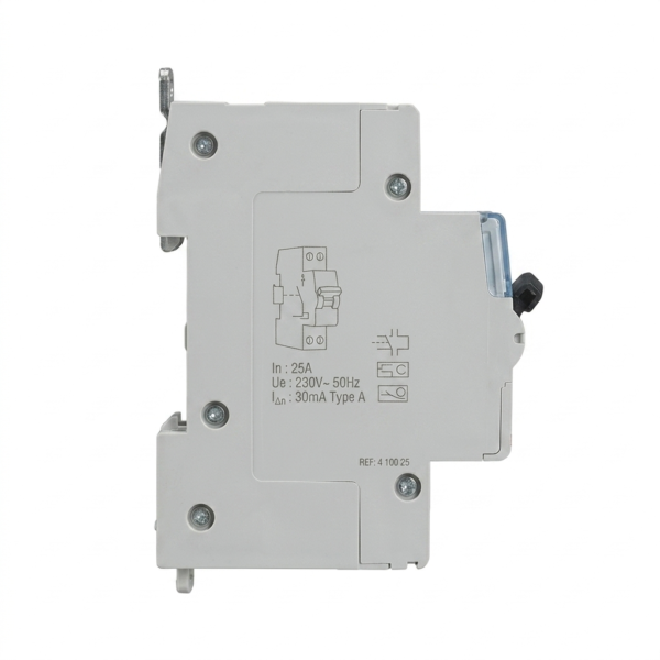 DISJONCTEUR DIFFERENTIEL Technologie Pleine Couleur (ColorVu / Full-color) : Contrairement aux caméras classiques qui passent en noir et blanc la nuit, les modèles pro restent en couleur 24h/24 grâce à des capteurs ultra-sensibles et une petite LED d'appoint.