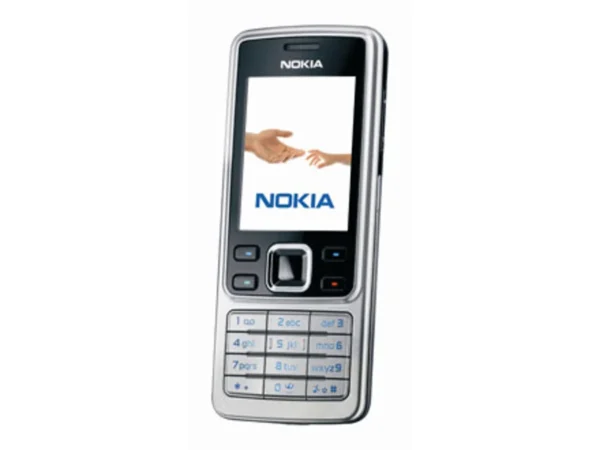 Nokia 6300 Batterie amovible  Batterie de 1500 mAh offrant plusieurs jours d'autonomie en veille et jusqu'à 7 à 8 heures d'appels continus.