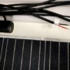 PANNEAU SOLAIRE SOUPLE 220W Poids plume : Entre 3,5 kg et 5,5 kg, soit environ 70 % de moins qu'un panneau rigide classique. Ultra-fin : Épaisseur de seulement 2 à 3 mm.